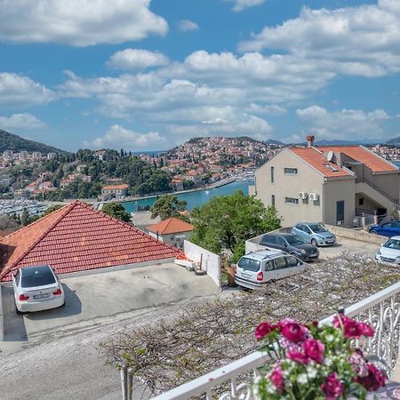 Guesthouse Victoria II دوبروفينك المظهر الخارجي الصورة